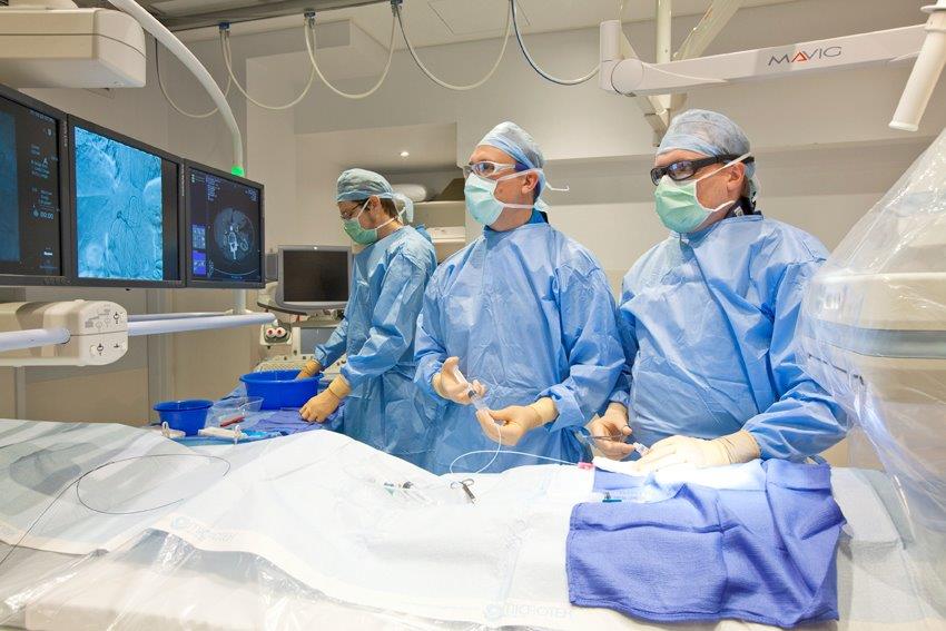 Team of VIRQ doctors performing procedure